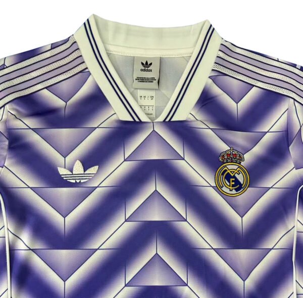 XK1733 (125) 25/26 Real Madrid Pre-Match Jersey