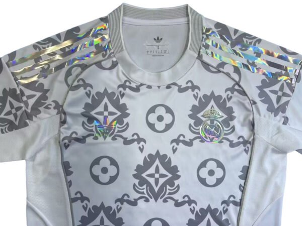 IMG_0145.jpeg_1775612820609 25/26 Real Madrid LV Collab Edition Soccer Jersey White