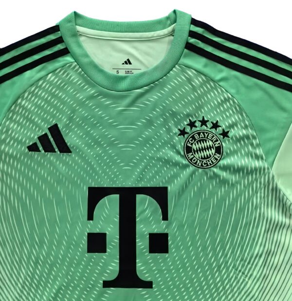 N4032 25/26 Green Bayern Munich Goalkeeper Soccer Jersey