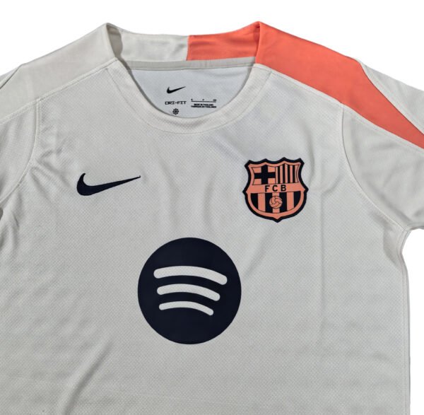 IMG_20250609_201152_edit_288029736039382_1775585934161 25/26 Barcelona Training Soccer Jersey