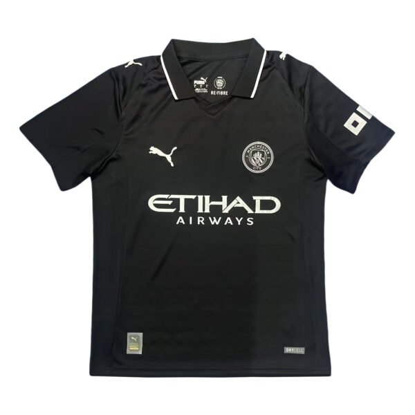 Lisbon training soccer jersey for Manchester City 2025/26 season, black with team logo and sponsor d.