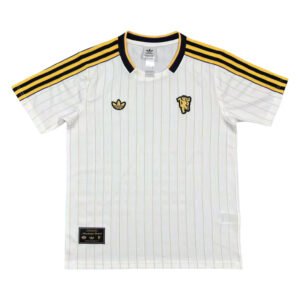 Official Lisbon training soccer jersey for 2025/26 season. Perfect for fans and players, featuring s.