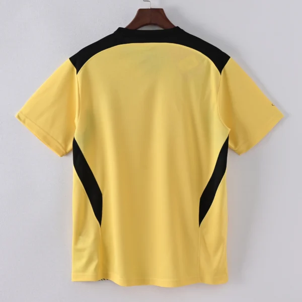 Retro 2004-2005 Liverpool Away Jersey