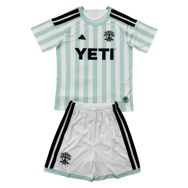65693AA (56) 26/27 Austin Away Set