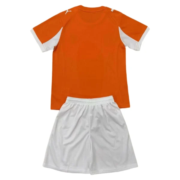 65693a (266) 25/26 Kids Blackpool Home Set