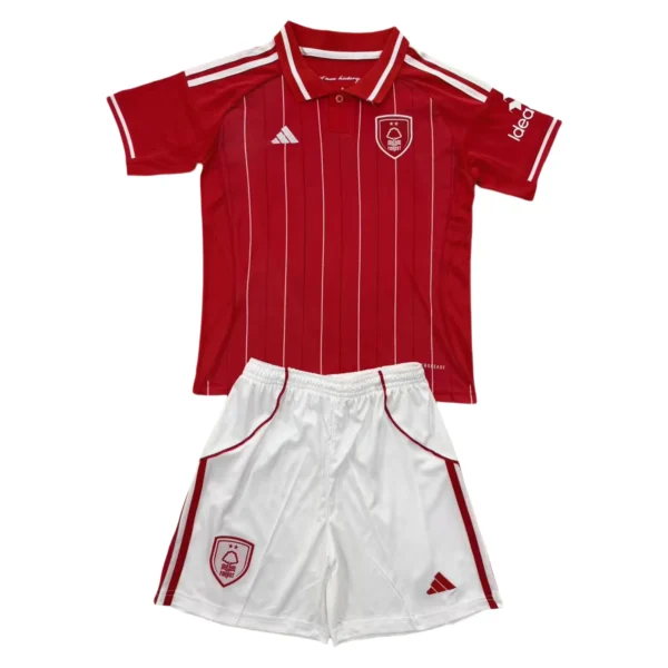 65693a (483) 25/26 Nottingham Forest Home Set