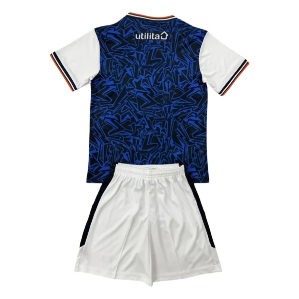 65693a (708) 25/26 Kids Luton Town Away Set
