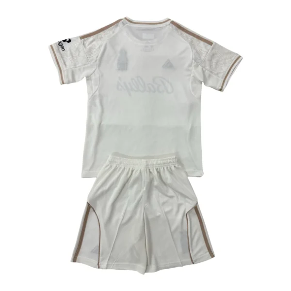 25/26 Kids Nottingham Forest Away Set