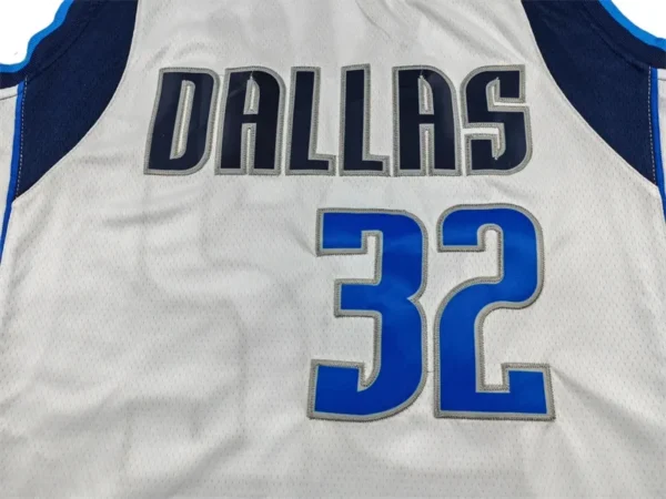 MFNBA (51) NBA Dallas Mavericks Flagg #32 jersey