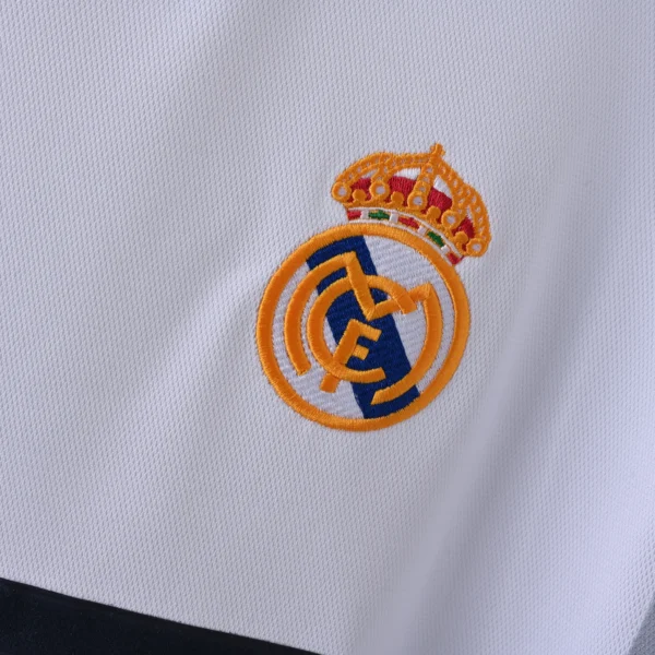 Retro 2001-2002 Real Madrid Home Jersey