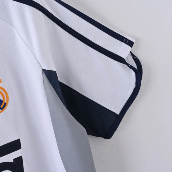 Retro 2001-2002 Real Madrid Home Jersey