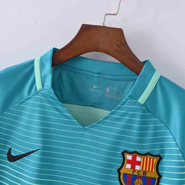 Retro 2016-2017 Barcelona Away Jersey