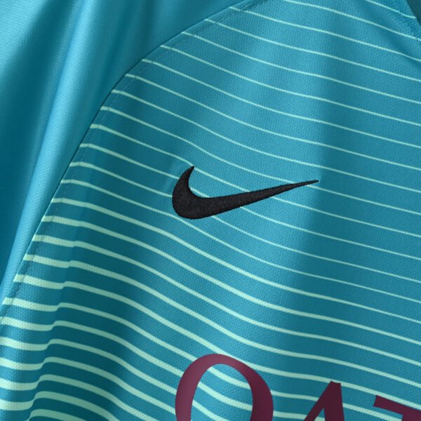 Retro 2016-2017 Barcelona Away Jersey
