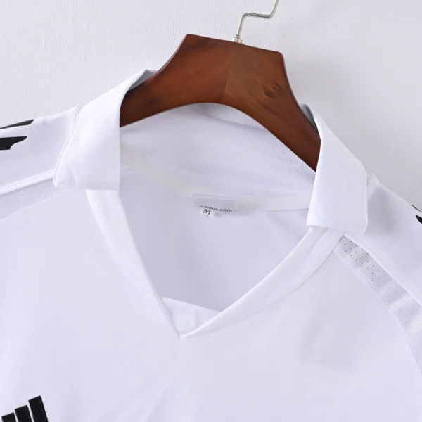 Retro 2005-2006 Real Madrid Home Jersey