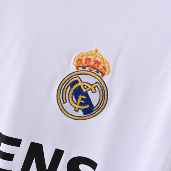 Retro 2005-2006 Real Madrid Home Jersey
