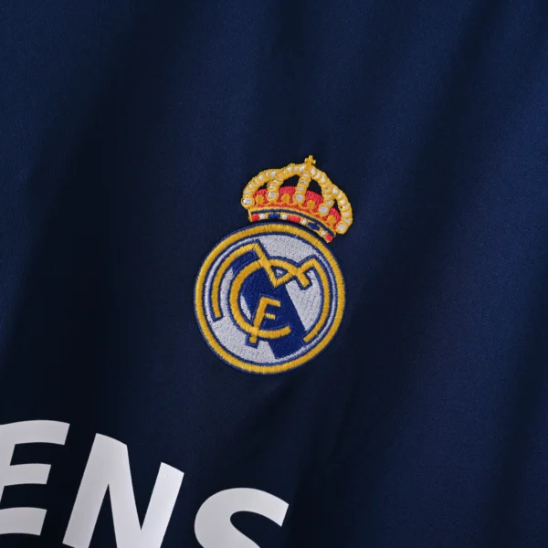 Retro 2005-2006 Real Madrid Away Jersey