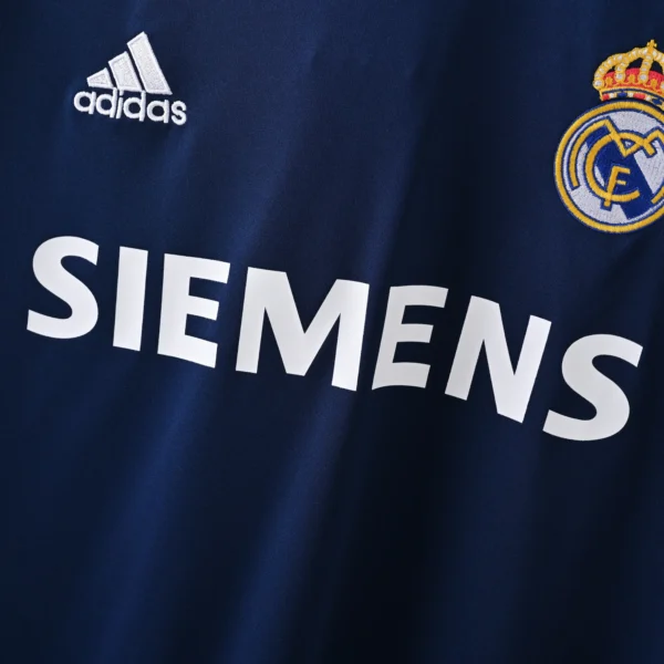 Retro 2005-2006 Real Madrid Away Jersey