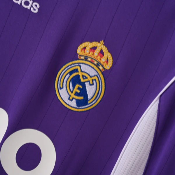 SBD_1724 Retro 2006-2007 Real Madrid Third Jersey