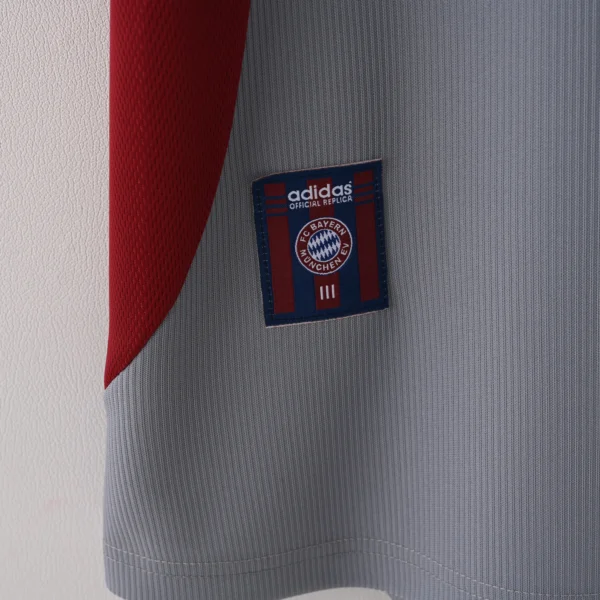 Retro 1998-1999 Bayern München Away Jersey