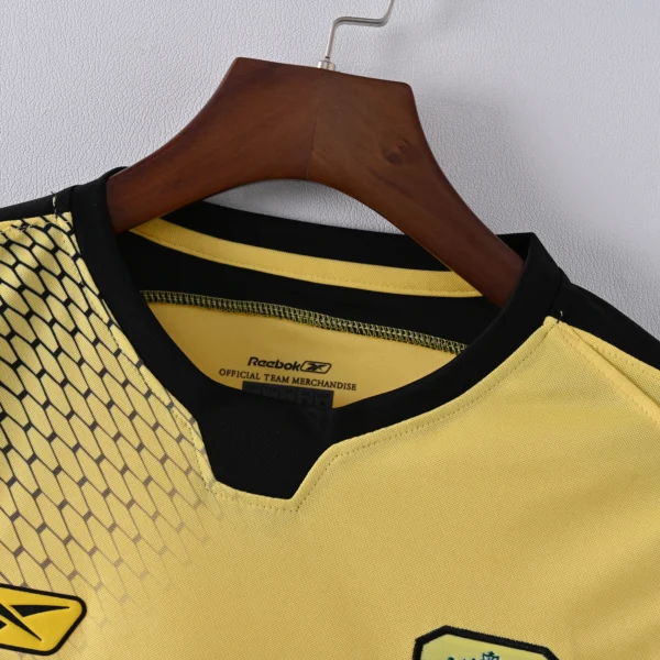 Retro 2004-2005 Liverpool Away Jersey