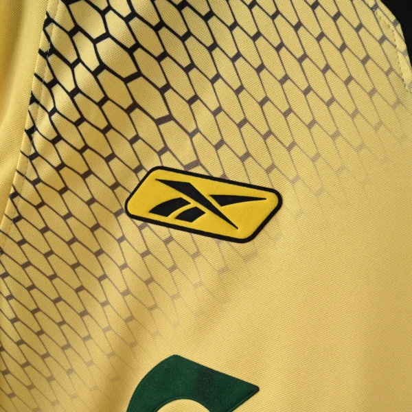 Retro 2004-2005 Liverpool Away Jersey