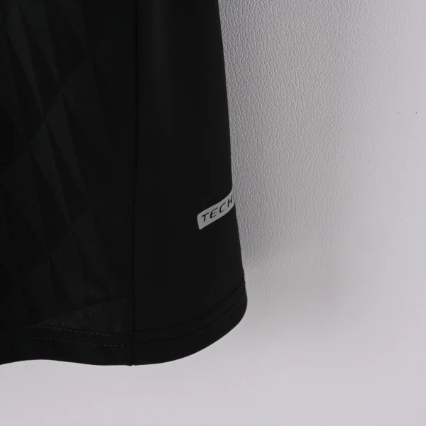 Retro 2010-2011 Liverpool Third Jersey
