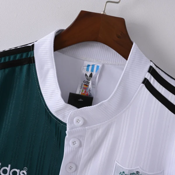 Retro 1995-1996 Liverpool Away Jersey