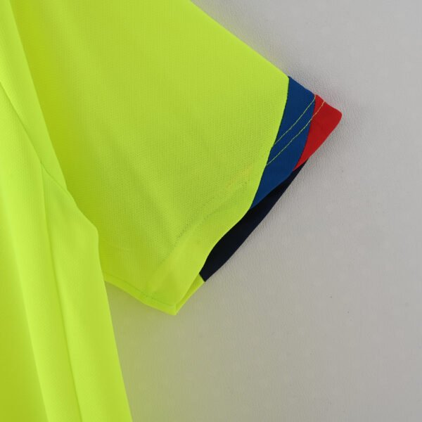 Retro 2005-2006 Barcelona Away Jersey
