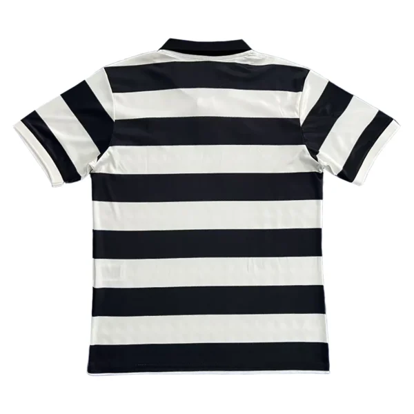 Sports Jersey with Black and White Horizontal Stripes Black and white striped sports jersey, short-sleeved, ideal for athletic activities and casual wear.