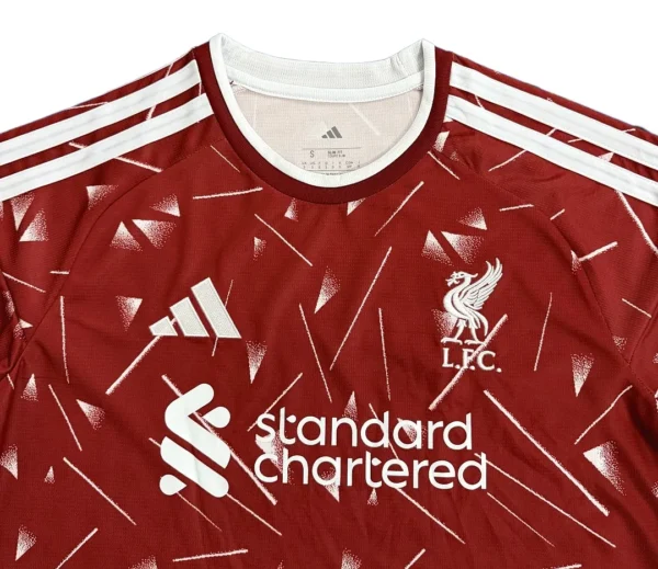 XK17334 (85) 26/27 Liverpool Home Soccer Jersey